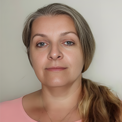 Dr. Henrieta Hrablik Chovanova
