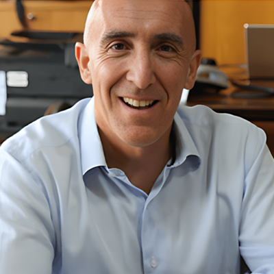 Dr. Fernando Acabado Romana