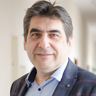 Dr. Jacek Stando