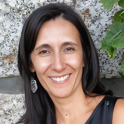 Dr. Elisa Saraiva