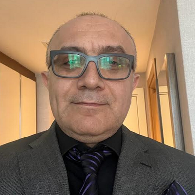 Dr. Hakan USAKLI
