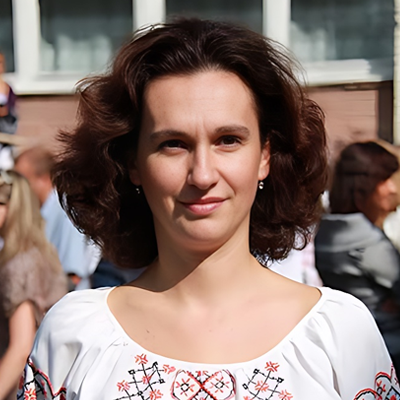 Dr. Iryna Kondrat